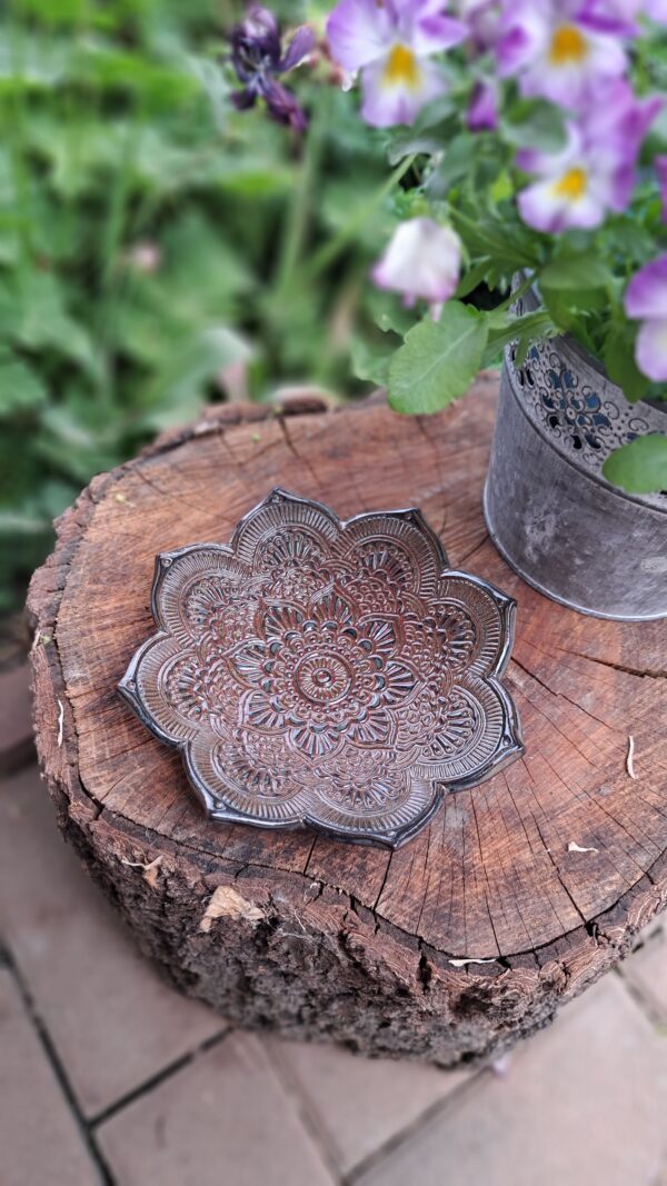 Mandala antická červená